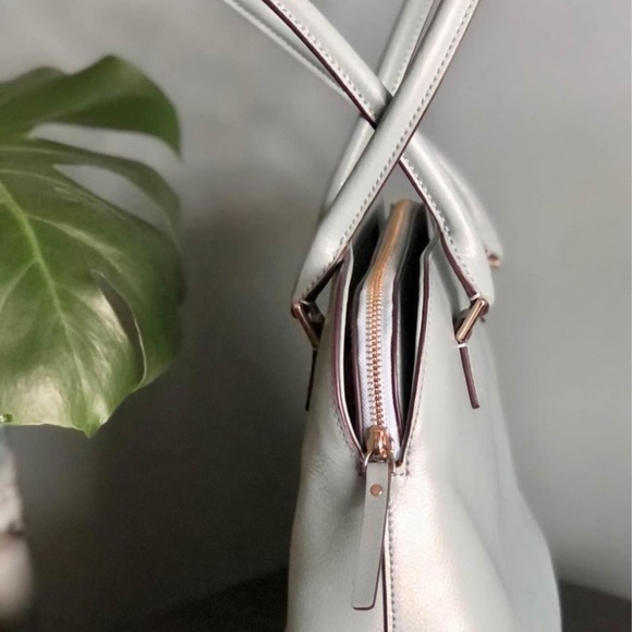 Kate Spade Handbag - Picture 4 of 11